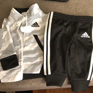 ♦️SOLD♦️3 month Adidas Outfit